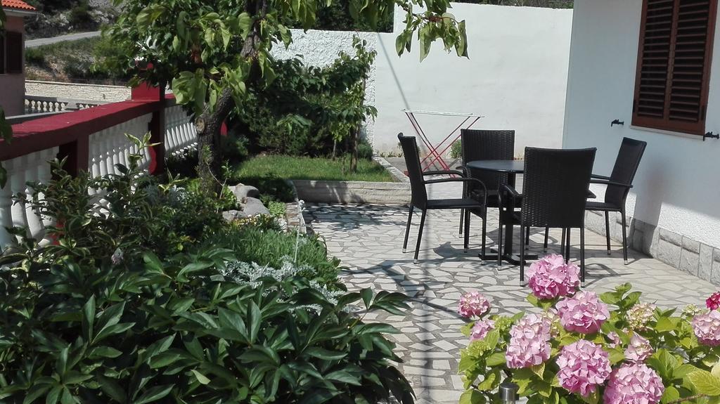 Apartment Dunja Сен Екстериор снимка