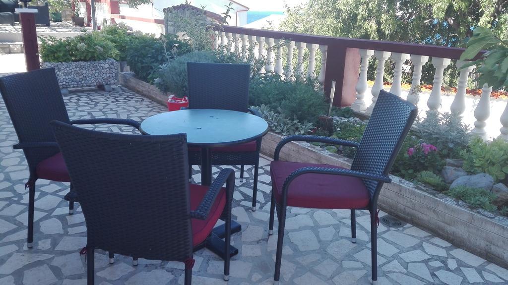 Apartment Dunja Сен Екстериор снимка